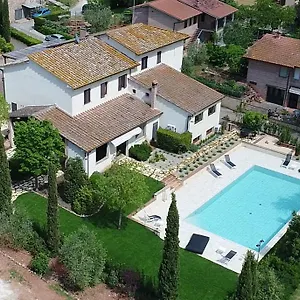 https://alla-pieve.it-tuscanyhotel.com